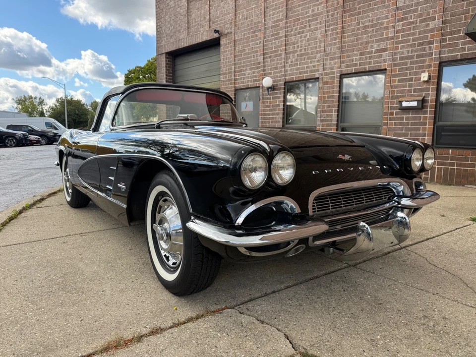 1961 Chevrolet Corvette C1 - Image 14 of 21