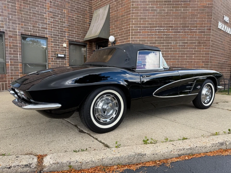 1961 Chevrolet Corvette C1 - Image 10 of 21