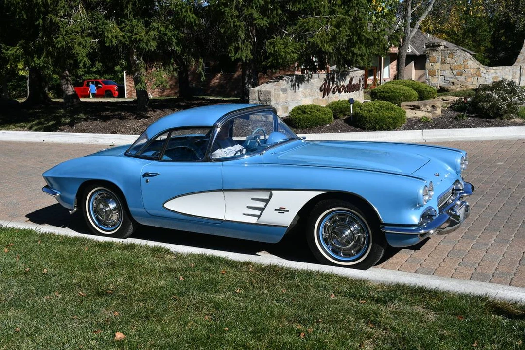 1961 Chevrolet Corvette C1 - Image 2 of 24