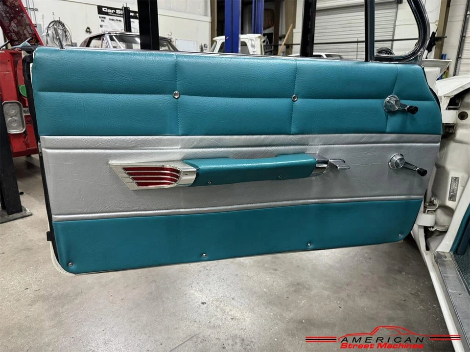 1961 Chevrolet Impala 3rd Gen - Image 26 of 31