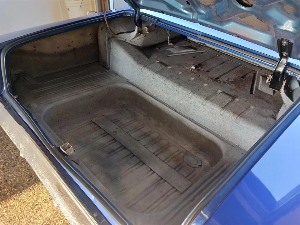 1961 Chevrolet Impala 3rd Gen - Image 12 of 19
