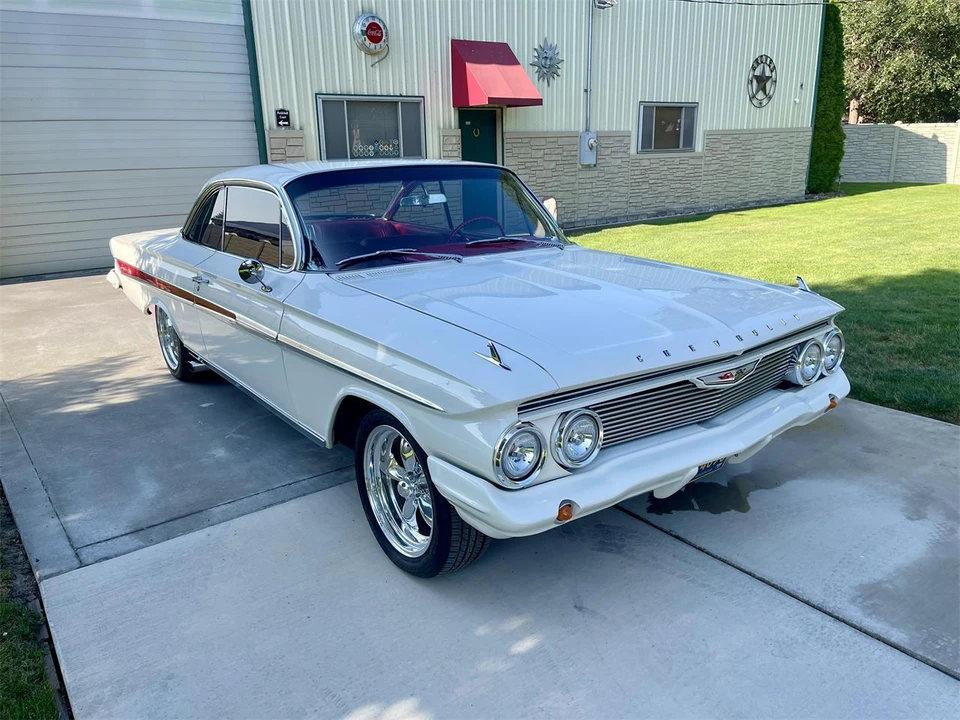 1961 Chevrolet Impala 3rd Gen - Image 12 of 31