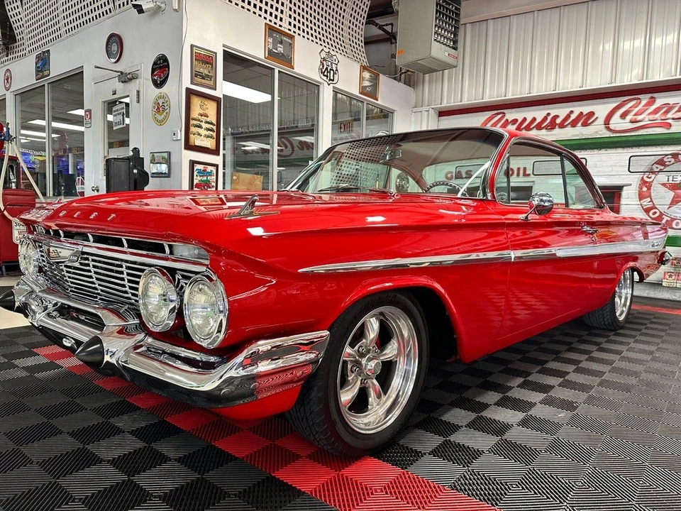 1961 Chevrolet Impala 2nd Gen - Image 10 of 12