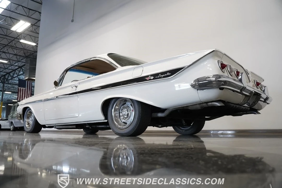 1961 Chevrolet Impala 2nd Gen - Image 11 of 12