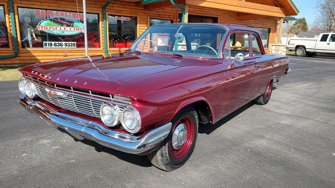 1961 Chevrolet Impala 3rd Gen - Image 2 of 31