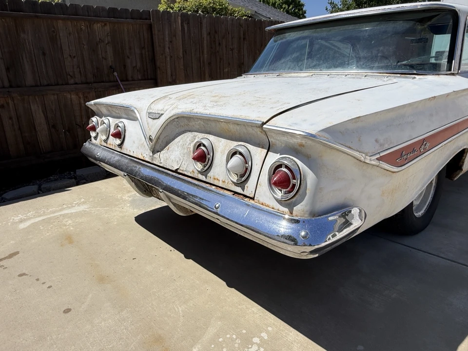1961 Chevrolet Impala 3rd Gen - Image 11 of 31