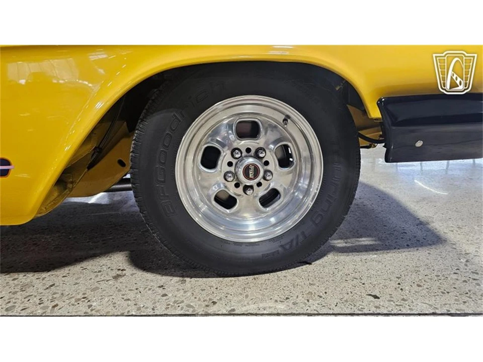 1961 Chevrolet Impala 3rd Gen - Image 26 of 31