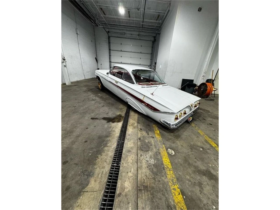 1961 Chevrolet Impala 3rd Gen - Image 3 of 31