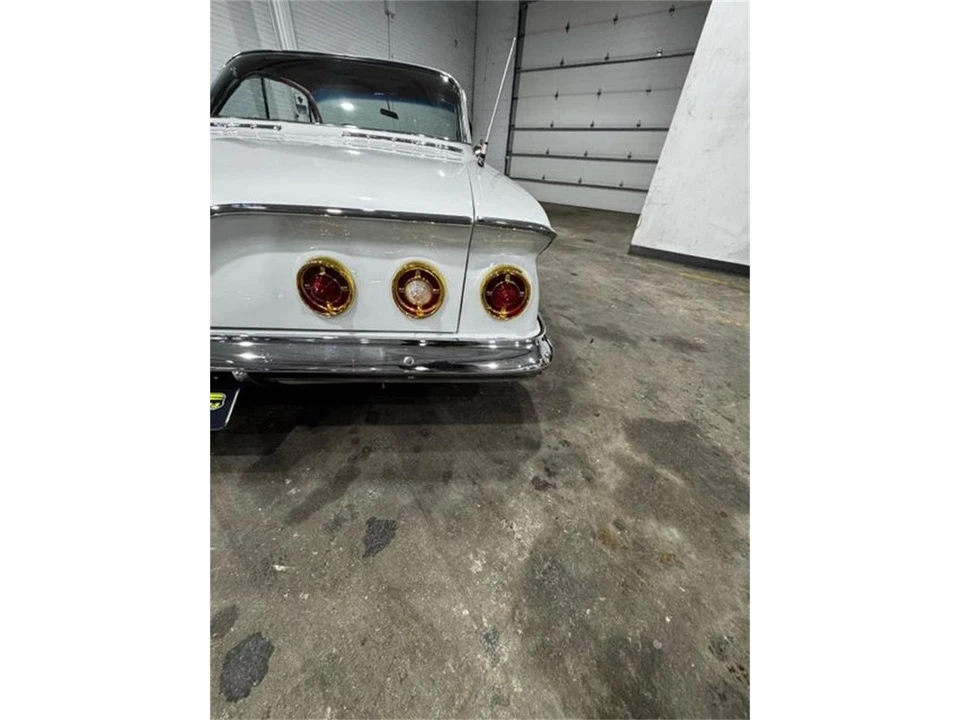 1961 Chevrolet Impala 3rd Gen - Image 27 of 31