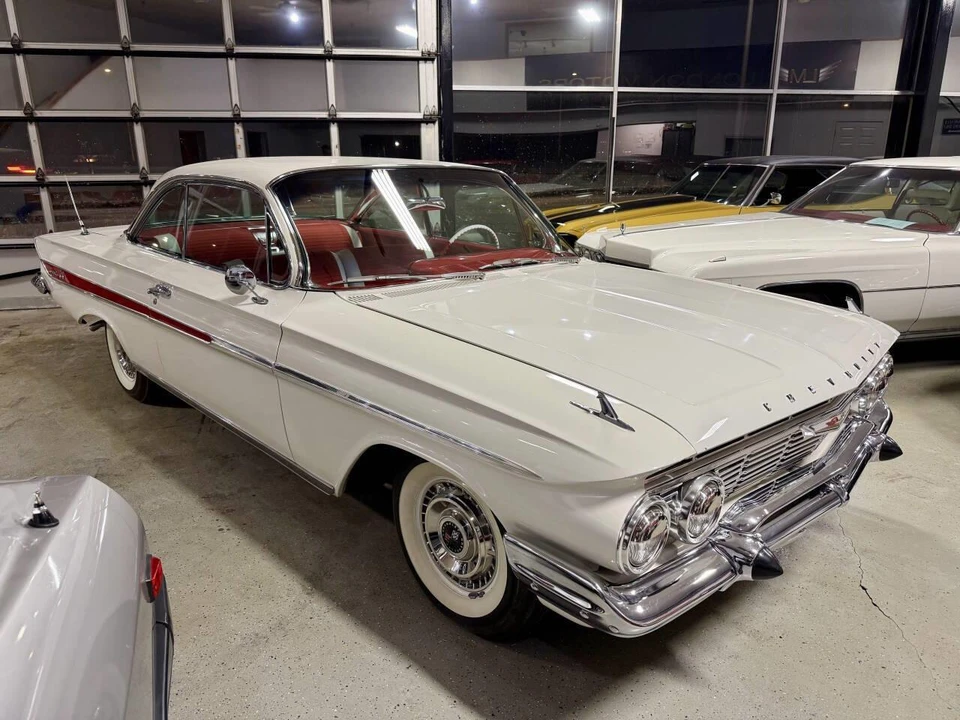 1961 Chevrolet Impala 3rd Gen - Image 7 of 16