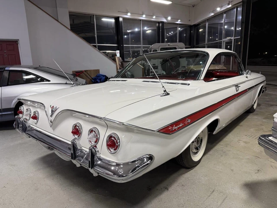 1961 Chevrolet Impala 3rd Gen - Image 11 of 16