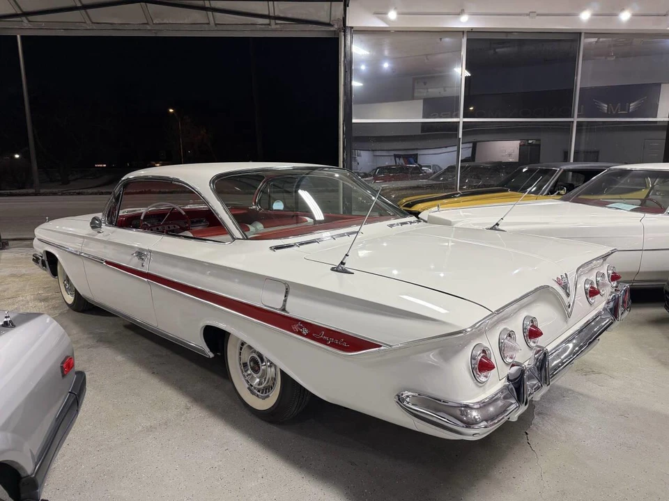 1961 Chevrolet Impala 3rd Gen - Image 12 of 16