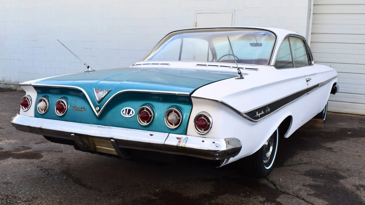 1961 Chevrolet Impala 2nd Gen - Image 7 of 21