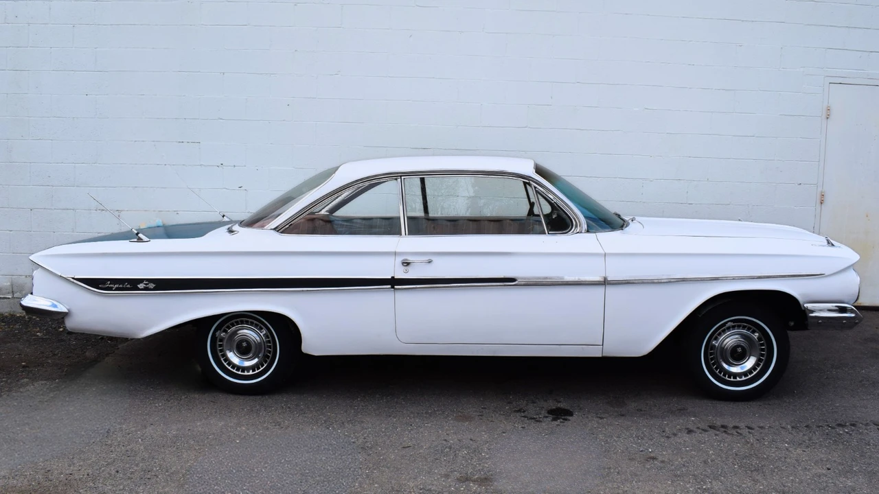 1961 Chevrolet Impala 2nd Gen - Image 2 of 21