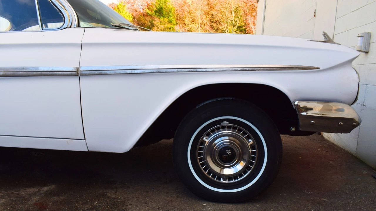 1961 Chevrolet Impala 2nd Gen - Image 14 of 21