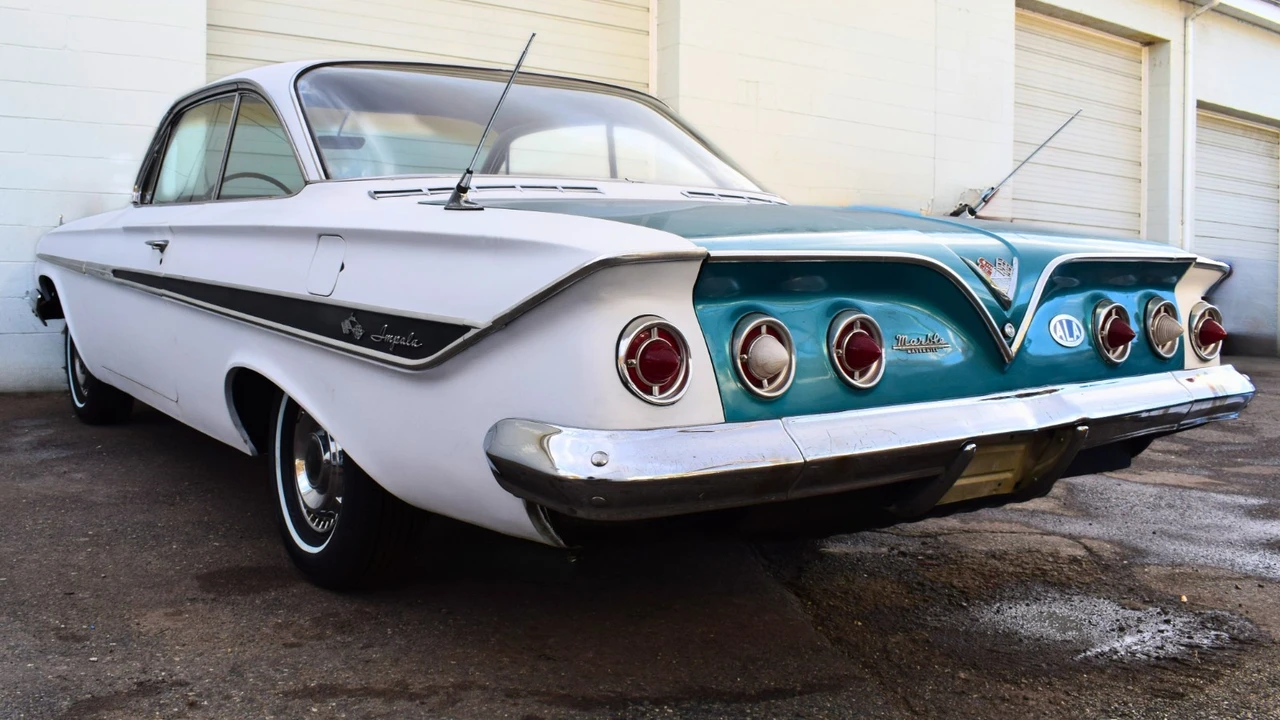 1961 Chevrolet Impala 2nd Gen - Image 8 of 21