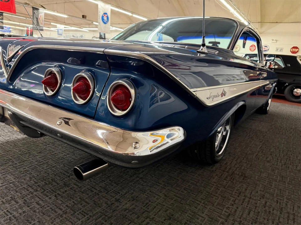 1961 Chevrolet Impala 3rd Gen - Image 25 of 31