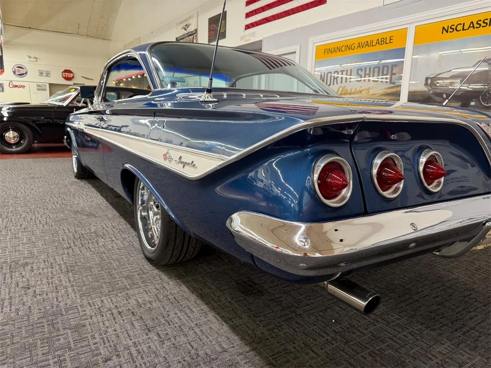 1961 Chevrolet Impala 3rd Gen - Image 19 of 31