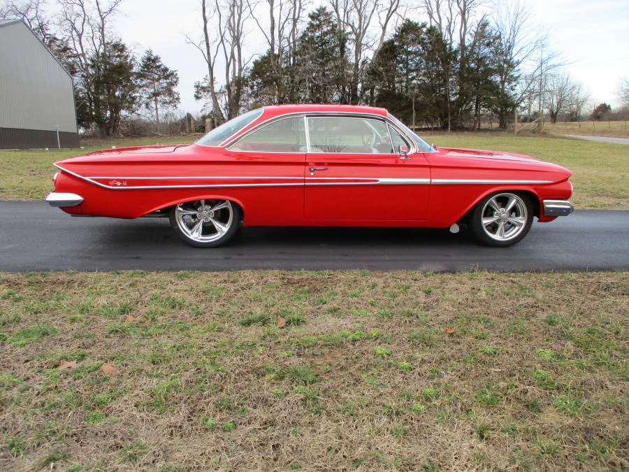 1961 Chevrolet Impala 3rd Gen - Image 11 of 12