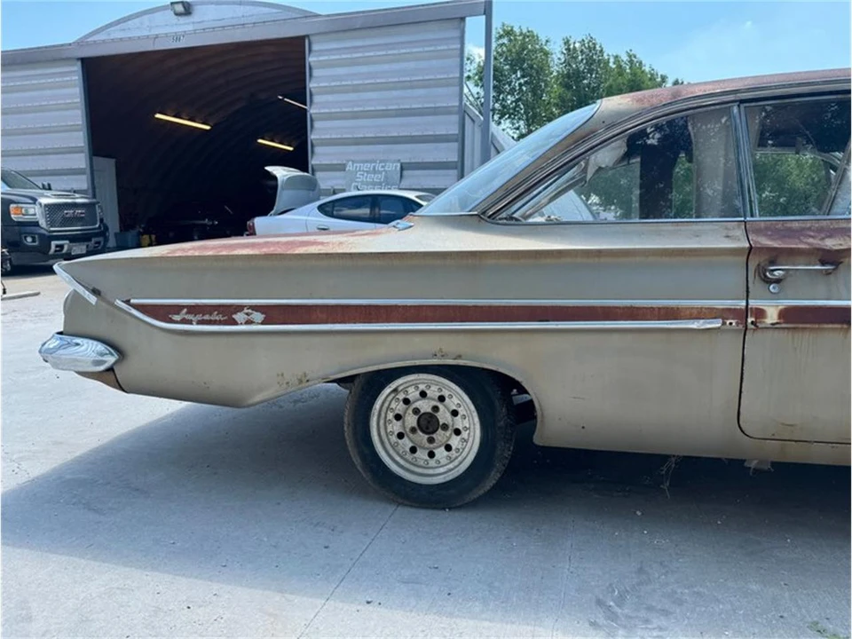 1961 Chevrolet Impala 3rd Gen - Image 21 of 31