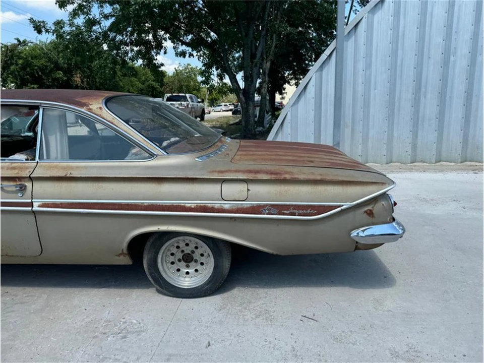 1961 Chevrolet Impala 3rd Gen - Image 22 of 31
