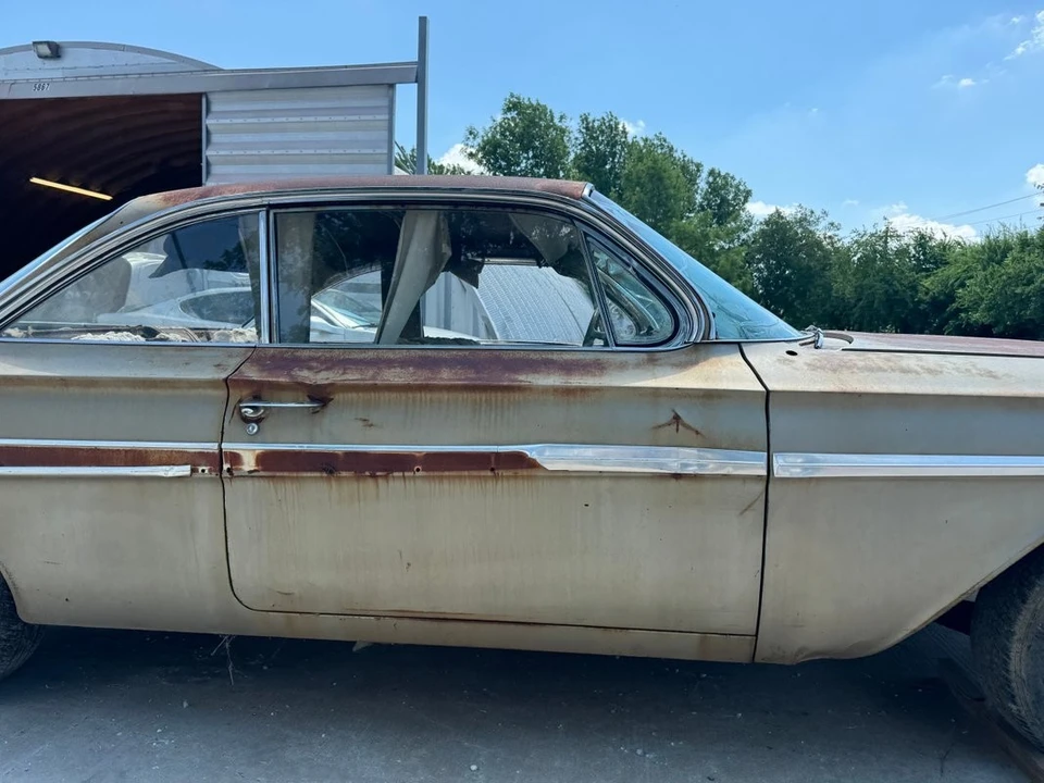 1961 Chevrolet Impala 3rd Gen - Image 20 of 31
