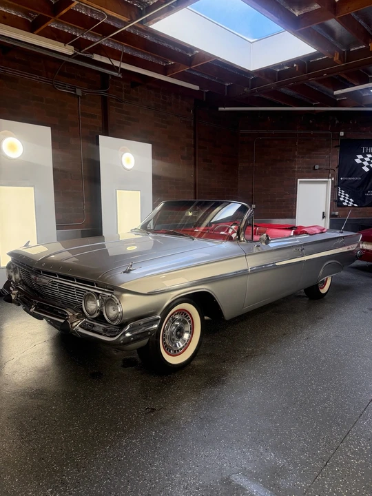 1961 Chevrolet Impala - Image 13 of 29