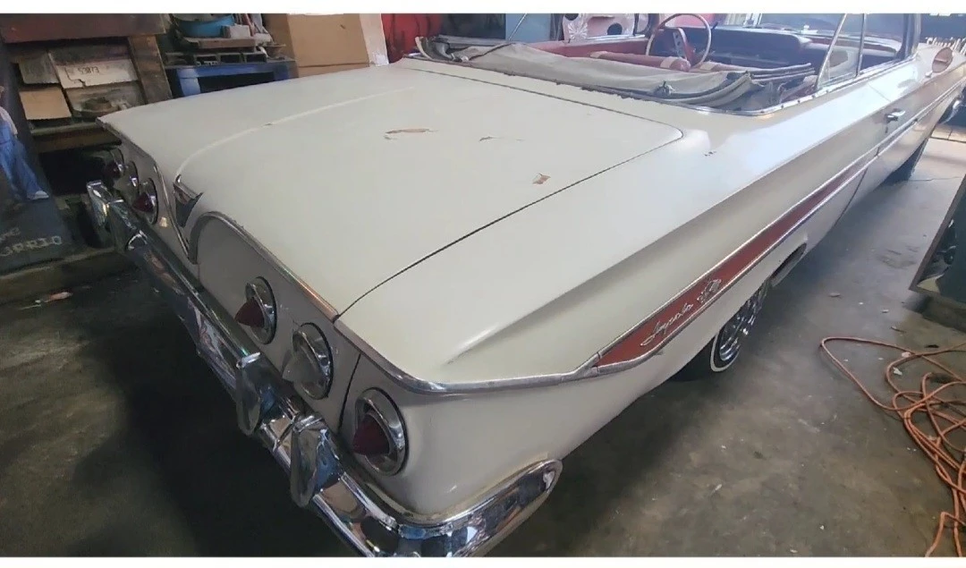 1961 Chevrolet Impala 2nd Gen - Image 16 of 21