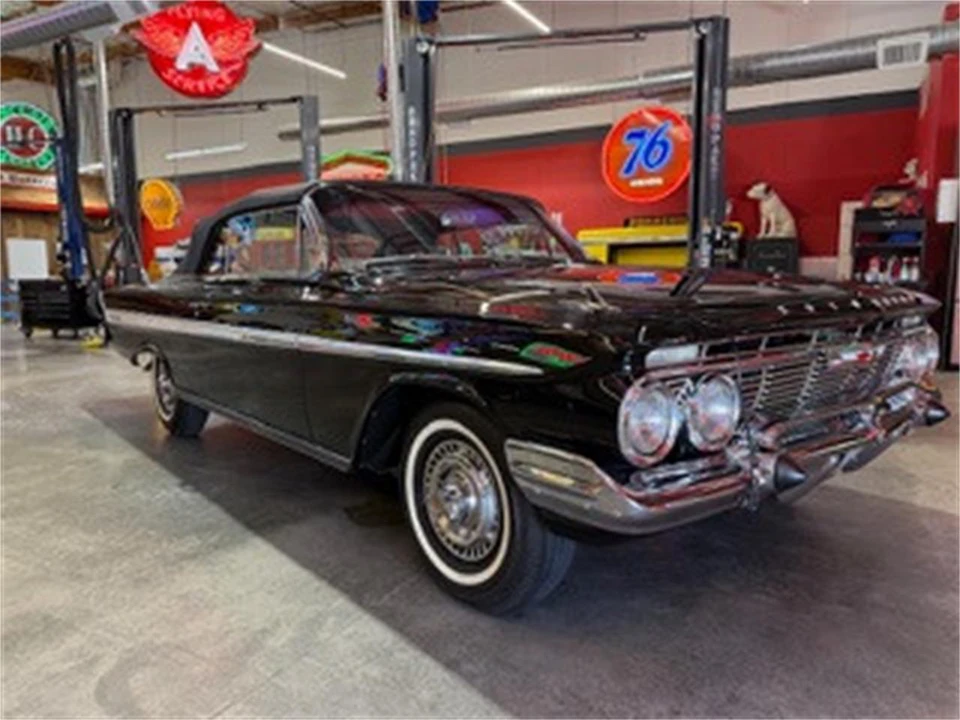 1961 Chevrolet Impala 3rd Gen - Image 10 of 23