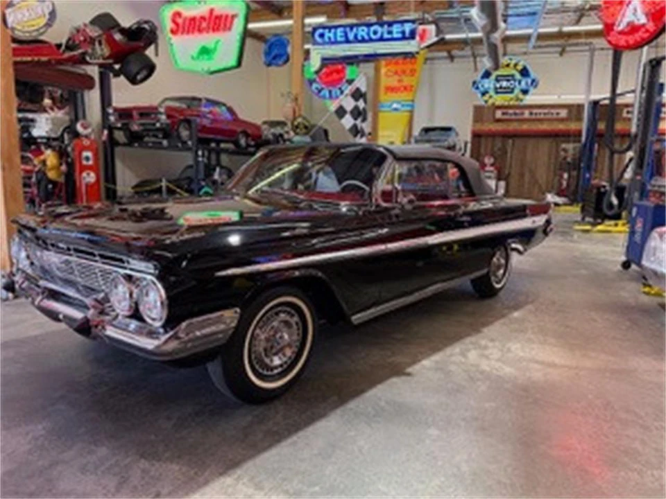 1961 Chevrolet Impala 3rd Gen - Image 3 of 23
