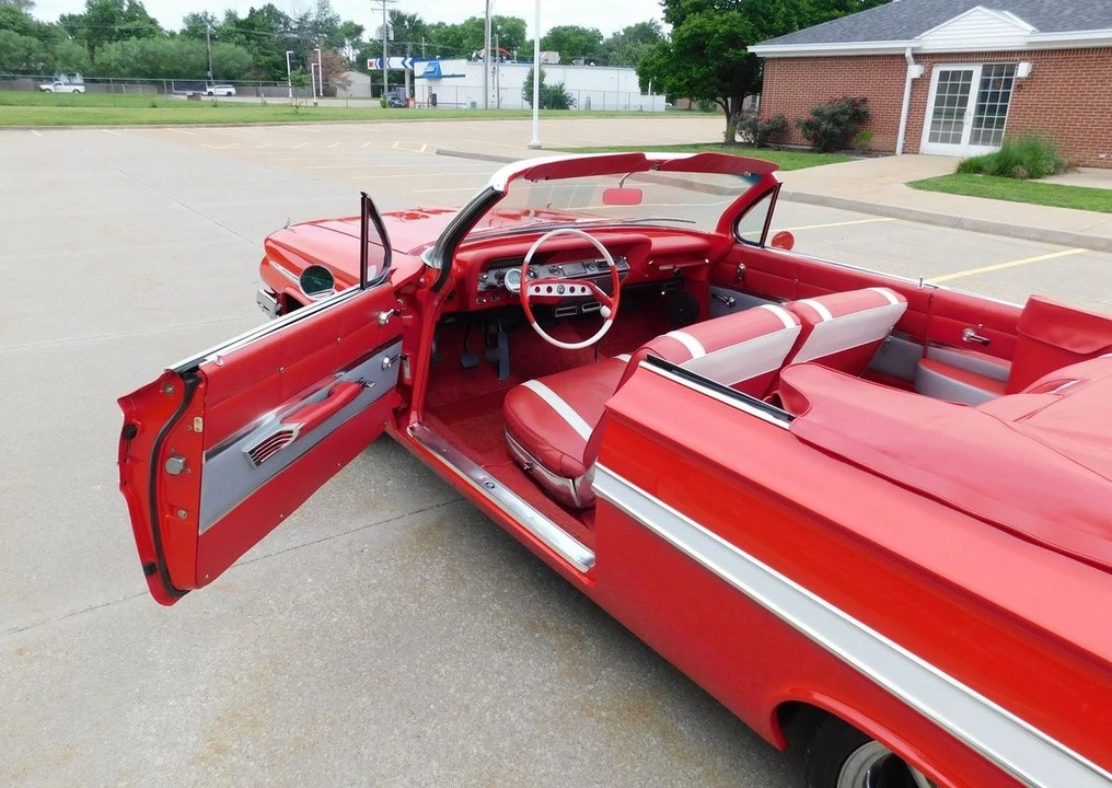 1961 Chevrolet Impala 3rd Gen - Image 14 of 31
