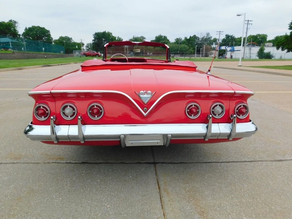 1961 Chevrolet Impala 3rd Gen - Image 28 of 31