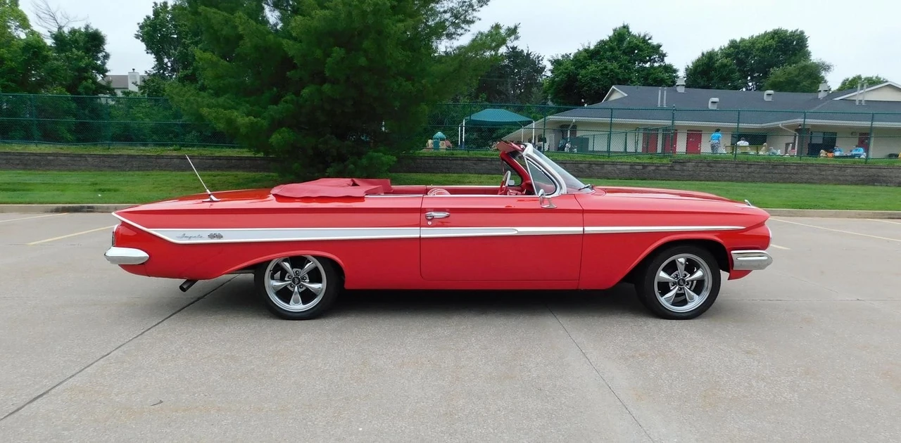 1961 Chevrolet Impala 3rd Gen - Image 25 of 31