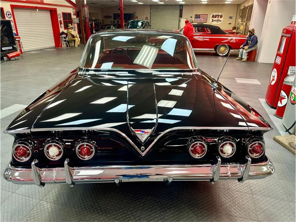 1961 Chevrolet Impala 3rd Gen - Image 7 of 31