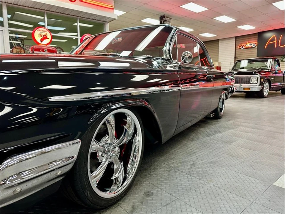 1961 Chevrolet Impala 3rd Gen - Image 16 of 31