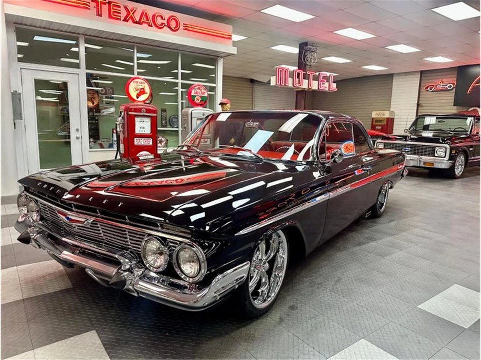 1961 Chevrolet Impala 3rd Gen - Image 2 of 31