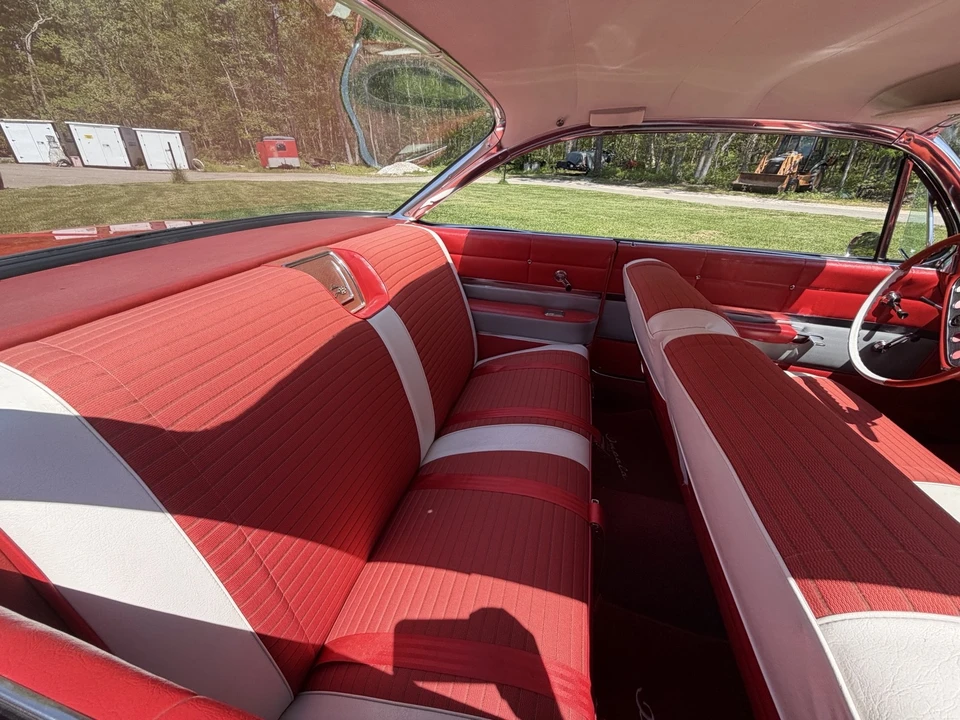 1961 Chevrolet Impala SS 3rd Gen - Image 16 of 31