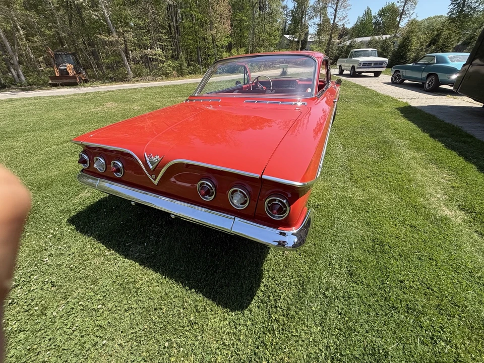 1961 Chevrolet Impala SS 3rd Gen - Image 10 of 31