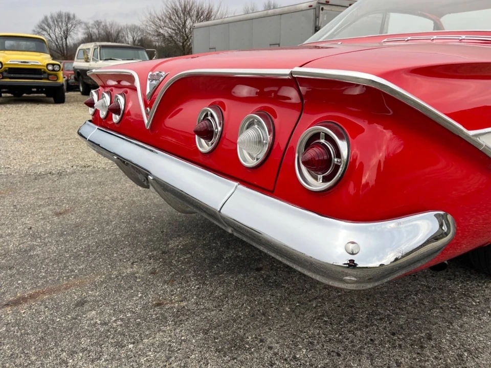 1961 Chevrolet Impala 3rd Gen - Image 15 of 21