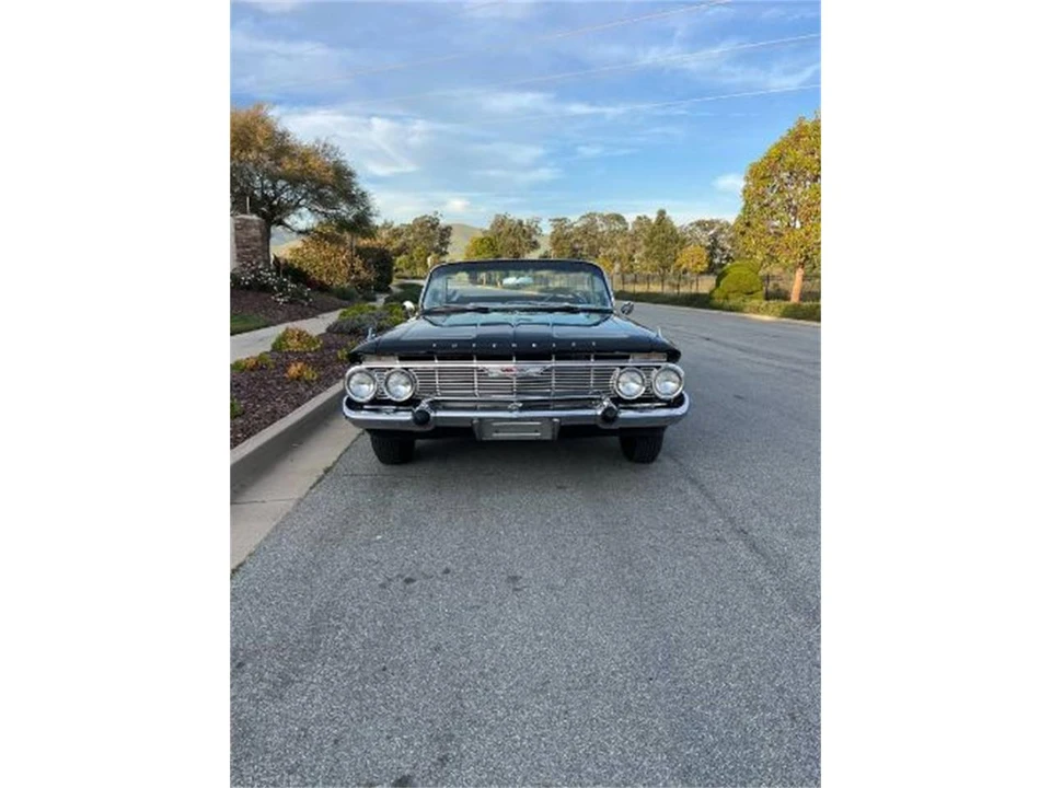 1961 Chevrolet Impala 3rd Gen - Image 9 of 19