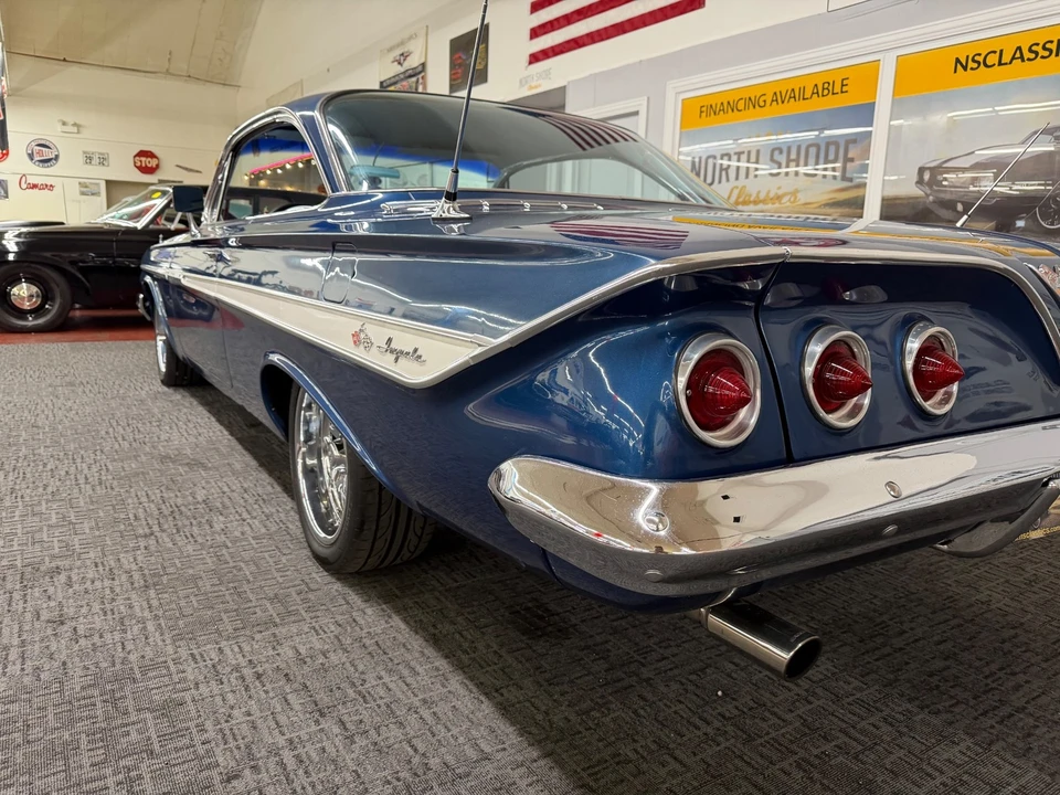 1961 Chevrolet Impala 3rd Gen - Image 20 of 31