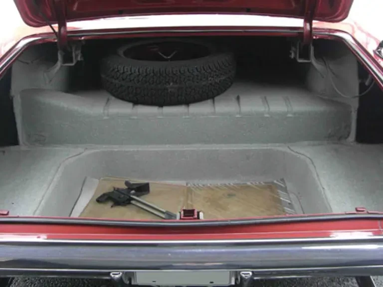 1961 Chevrolet Impala 3rd Gen - Image 3 of 8