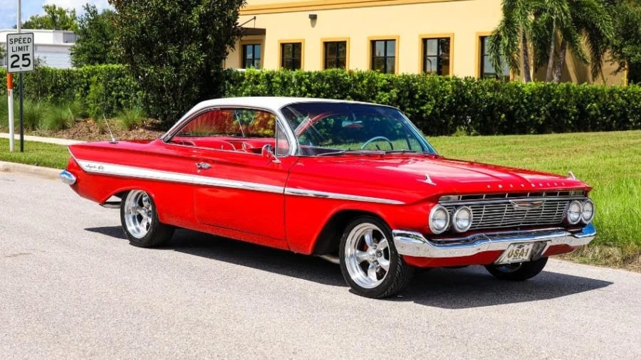 1961 Chevrolet Impala 3rd Gen - Image 22 of 24
