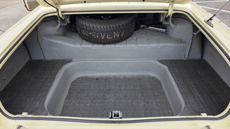 1961 Chevrolet Impala 3rd Gen - Image 13 of 14