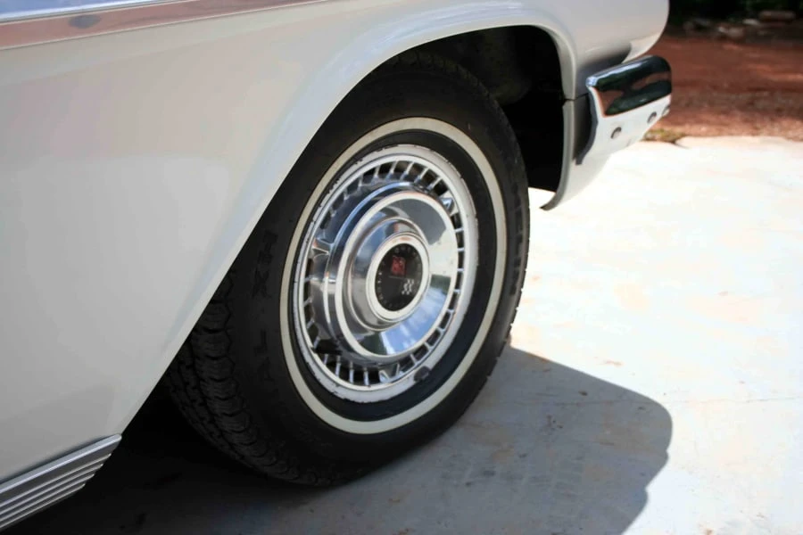 1961 Chevrolet Impala 3rd Gen - Image 11 of 12