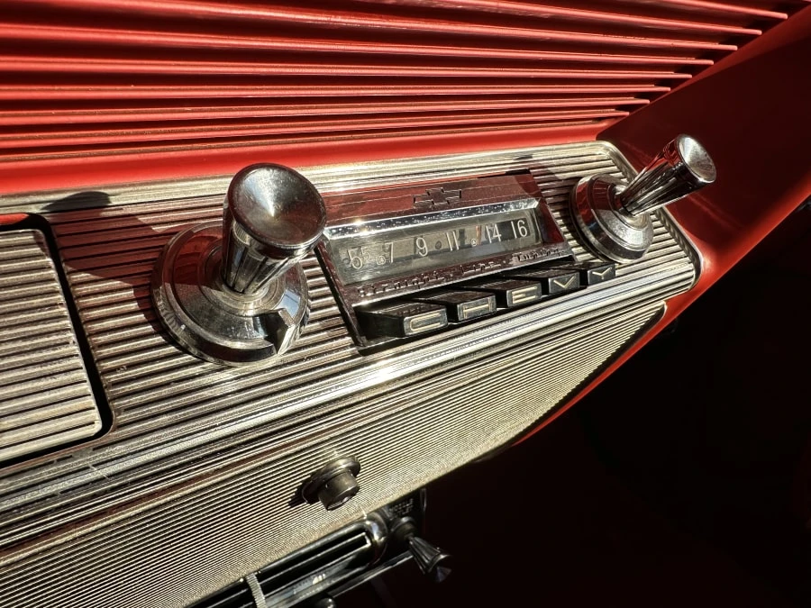 1961 Chevrolet Impala 3rd Gen - Image 27 of 31