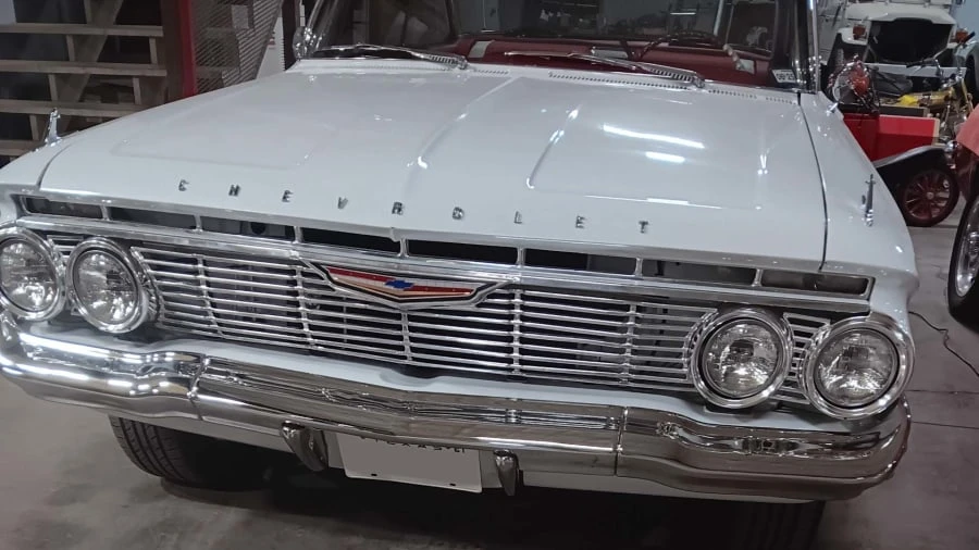 1961 Chevrolet Impala 3rd Gen - Image 2 of 3