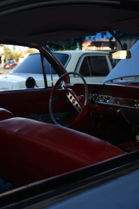 1961 Chevrolet Impala 3rd Gen - Image 4 of 5
