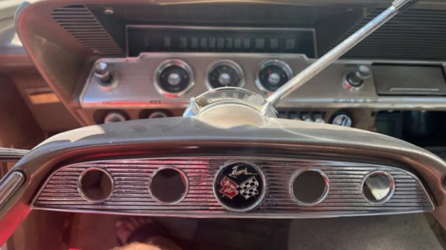 1961 Chevrolet Impala 3rd Gen - Image 13 of 19