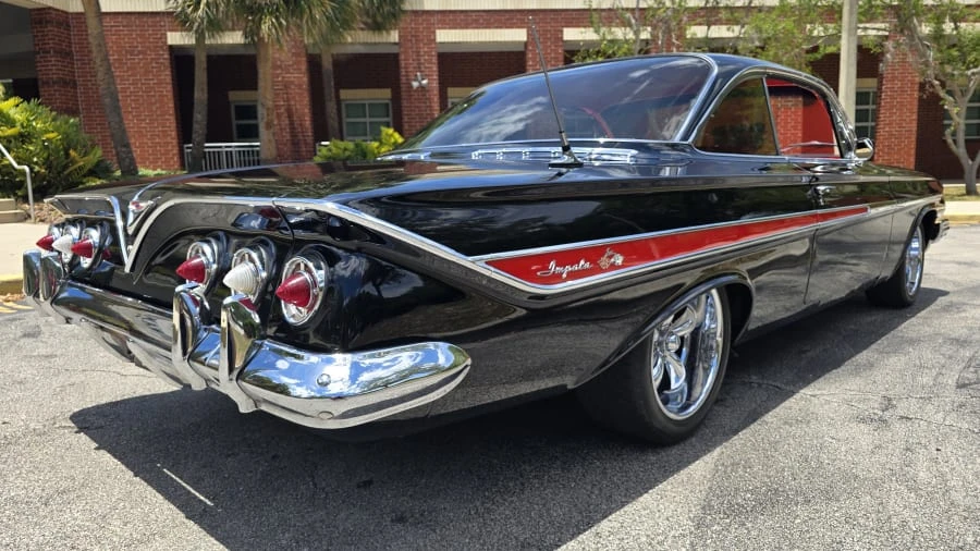 1961 Chevrolet Impala 3rd Gen - Image 2 of 14